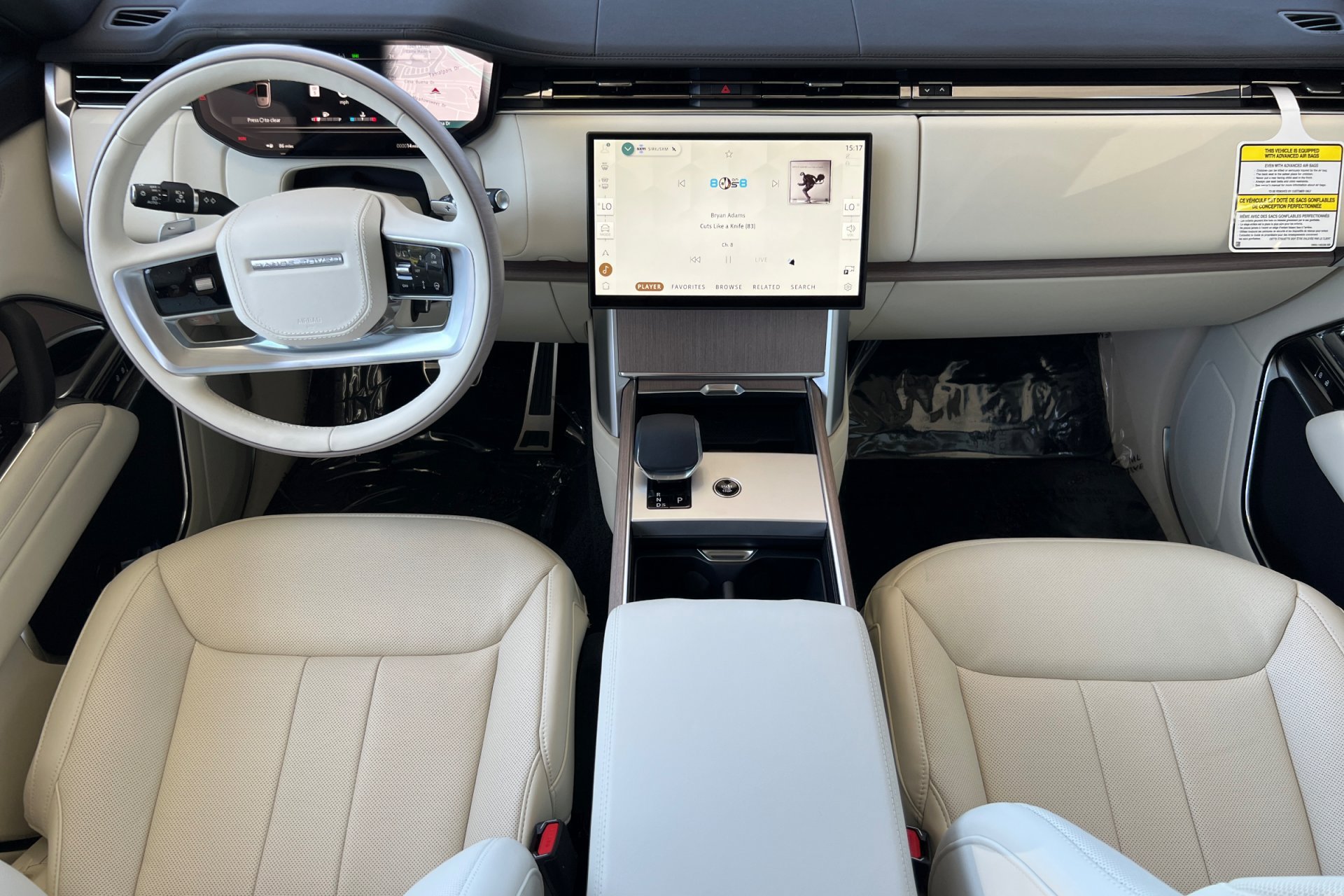 New 2026 Belgravia Green Land Rover SE image 3
