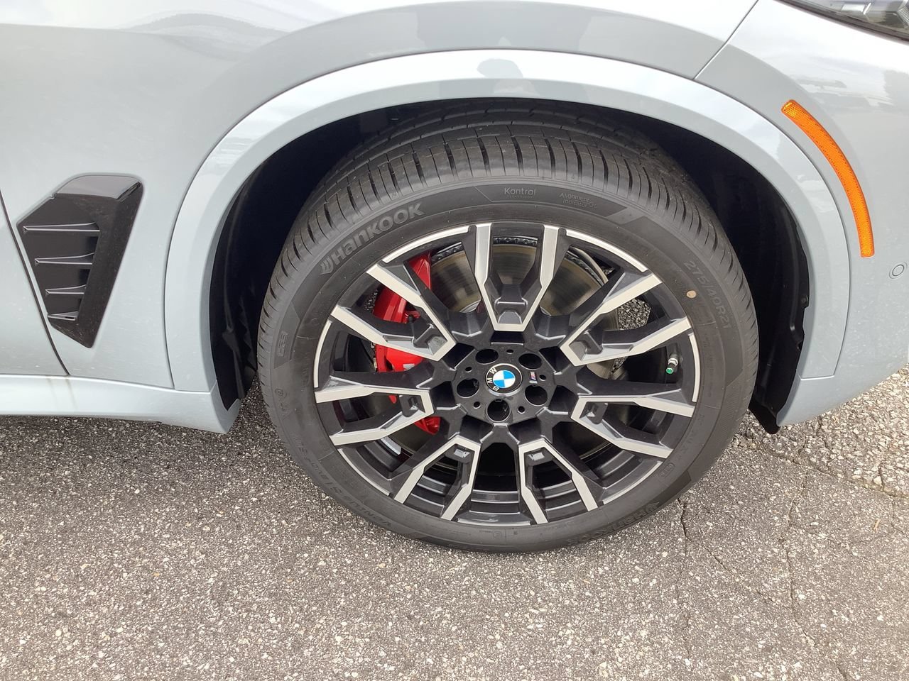 New 2026 Brooklyn Grey Metallic BMW xDrive40i image 12
