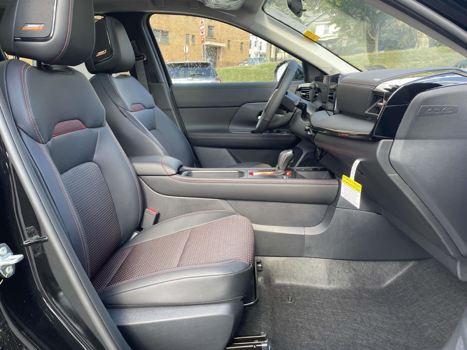 2026 Nissan KICKS SR AWD - Photo 17