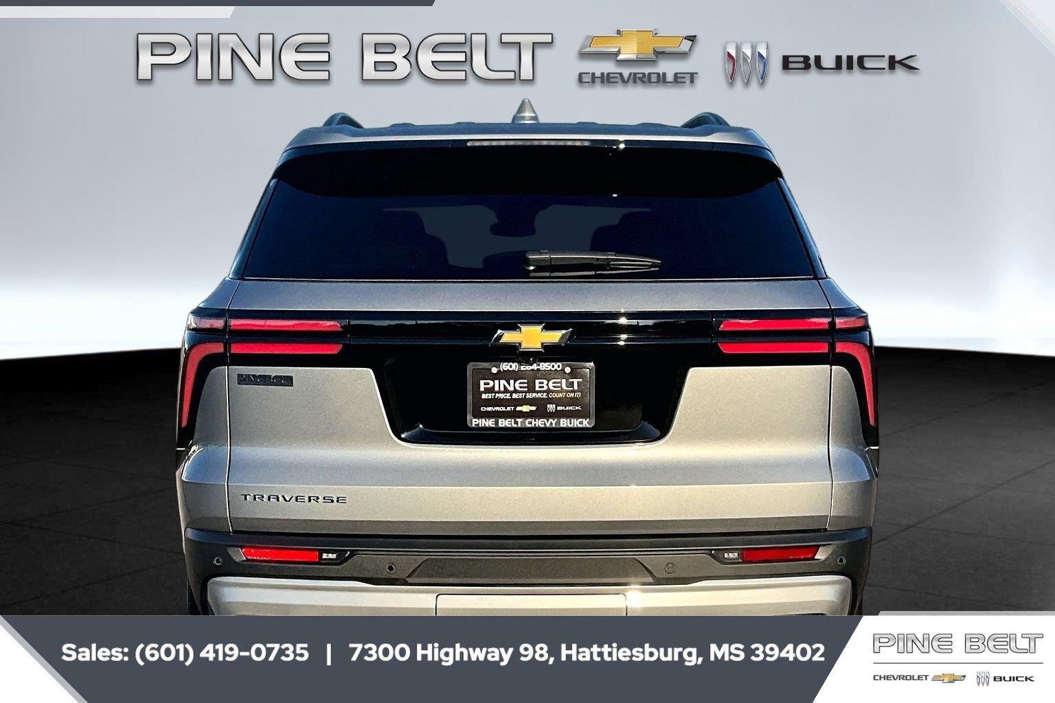 2027 Chevrolet Traverse LT - Photo 4