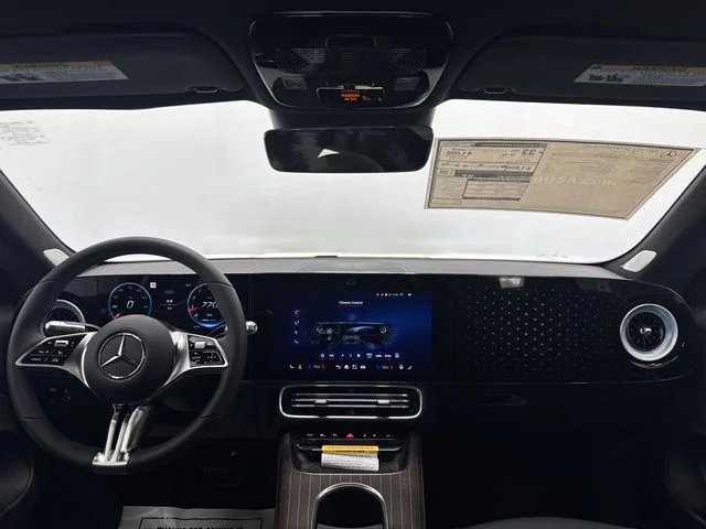 New 2027 Green Mercedes-Benz  image 6