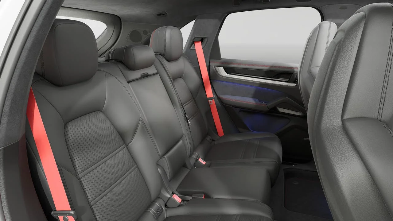 2026 Porsche Cayenne GTS - Photo 13