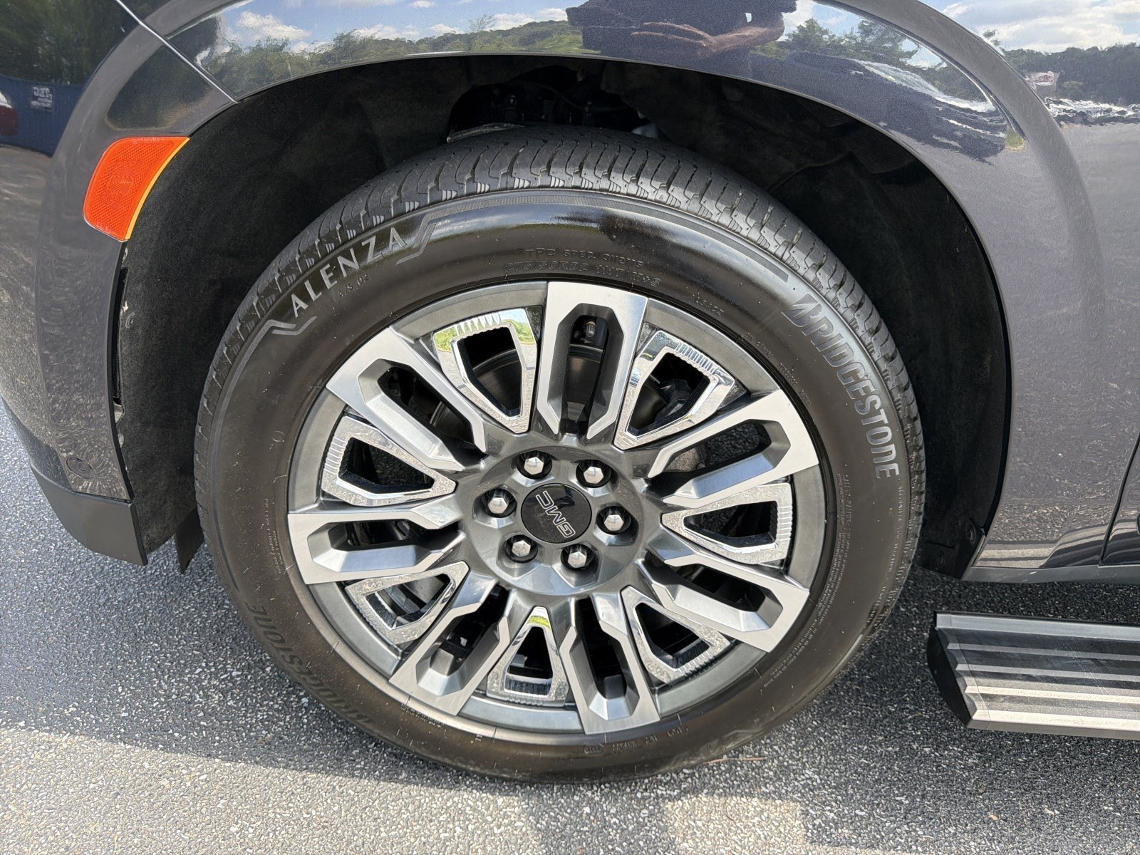 2023 GMC Yukon Denali Ultimate - Photo 15