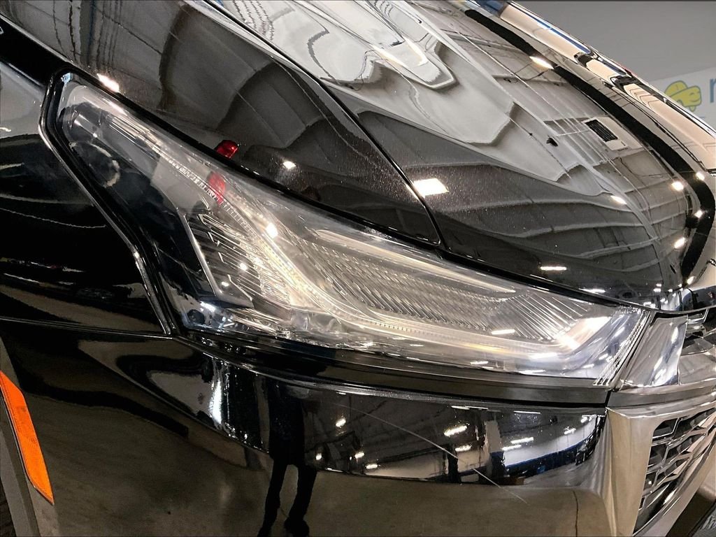 Used 2023 Black Chevrolet RS image 34