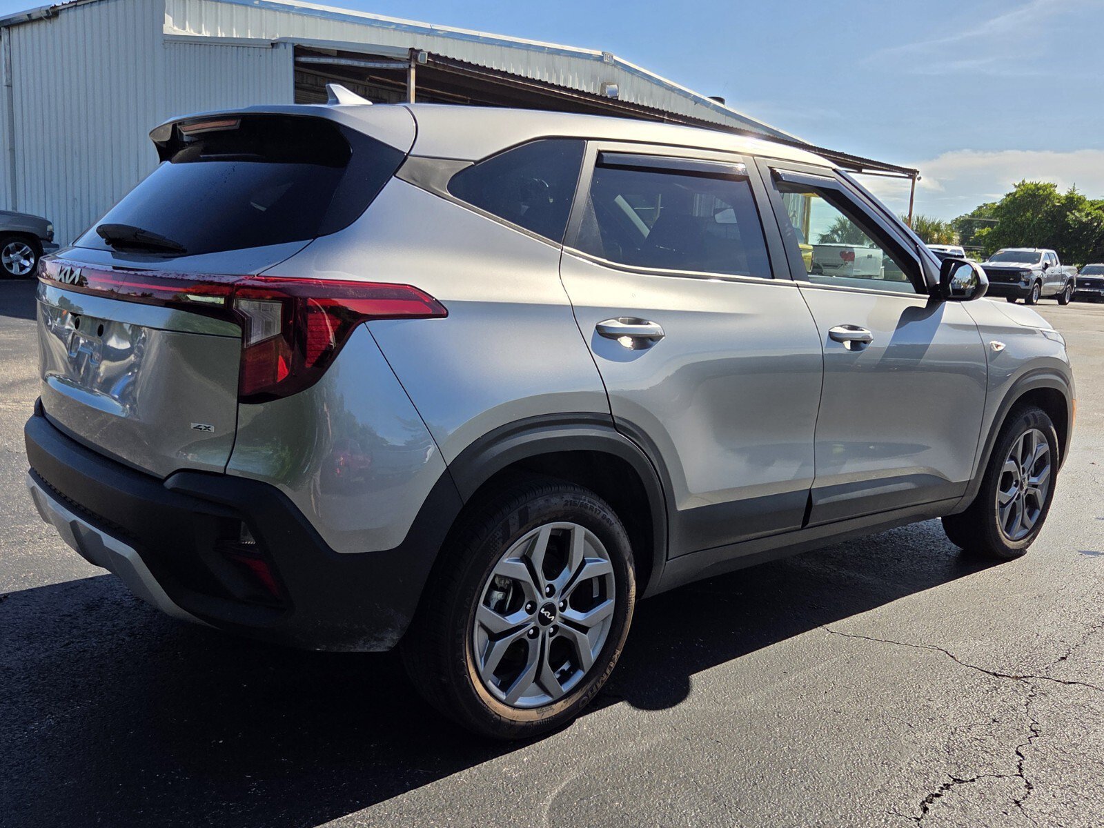 Used 2024 Steel Gray Kia LX image 5