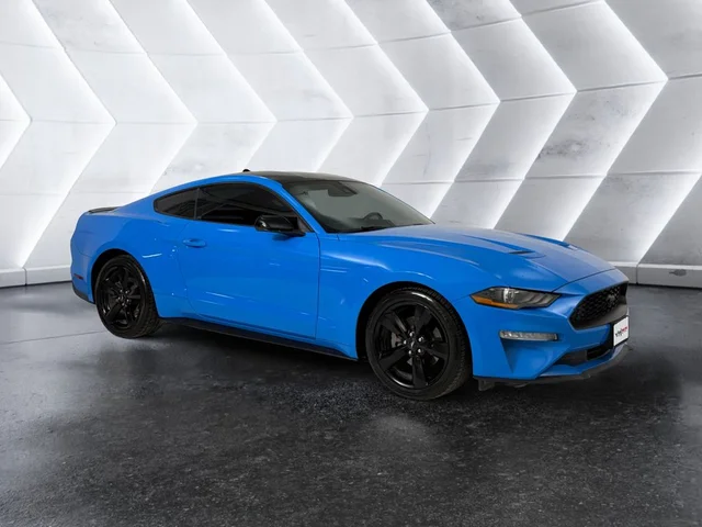 2022 Ford Mustang EcoBoost
