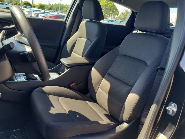 Used 2024 Mosaic Black Metallic Chevrolet LT image 17