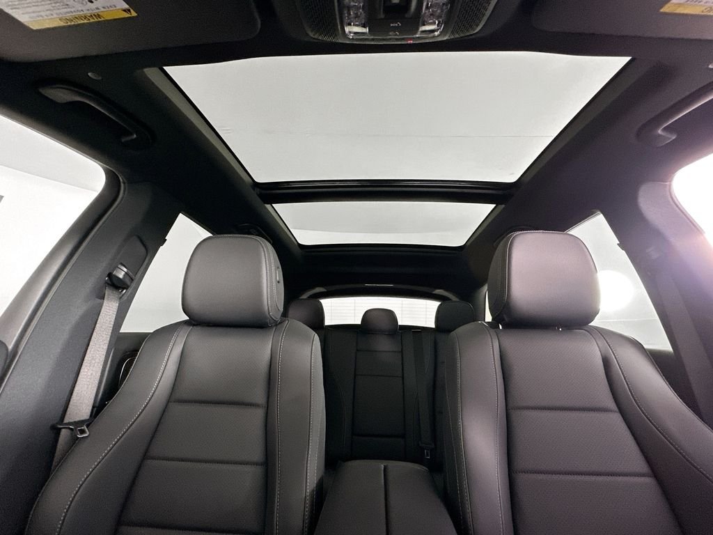 New 2026 MANUFAKTUR Moonlight White Magno Mercedes-Benz GLE 450 image 23