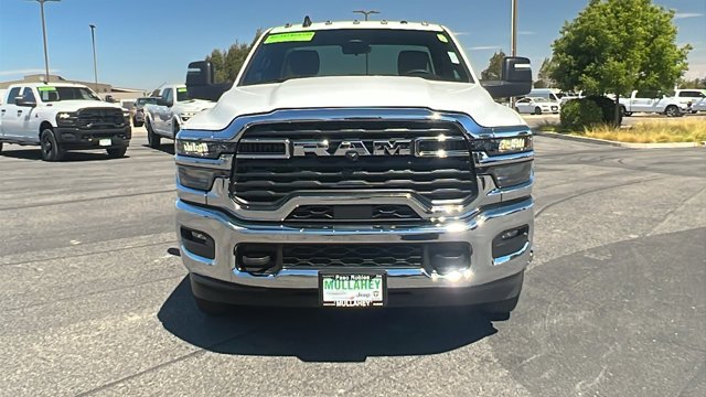 2026 RAM 3500 Chassis Tradesman - Photo 8