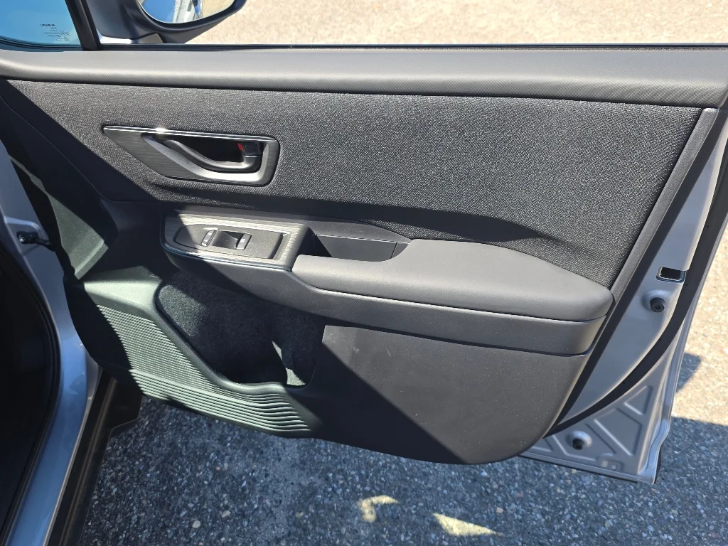 Used 2026 Ice Silver Metallic Subaru Premium image 20