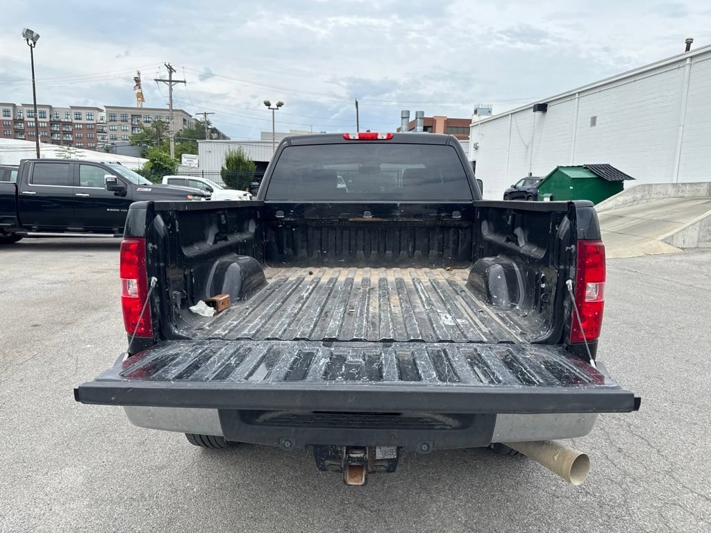 Used 2011 BLACK Chevrolet LTZ image 22