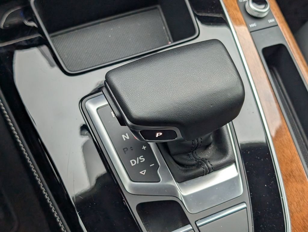 Used 2022  Audi 45 S line Premium image 23