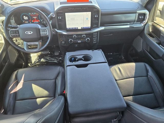 Used 2022 White Ford Lariat image 8