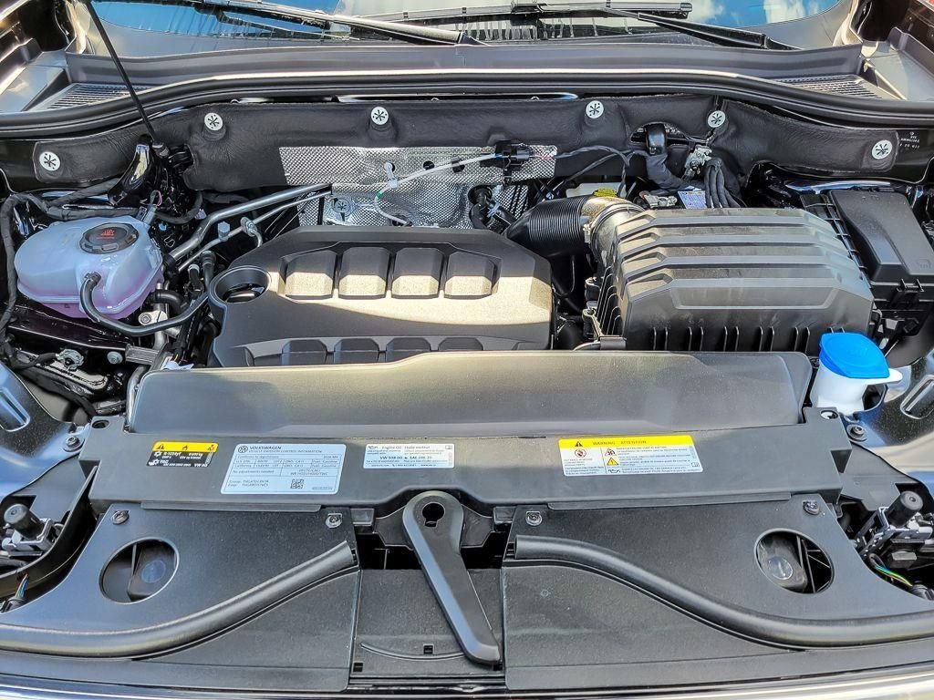 New 2026 Deep Black Pearl Volkswagen 2.0T SE w/Technology image 19