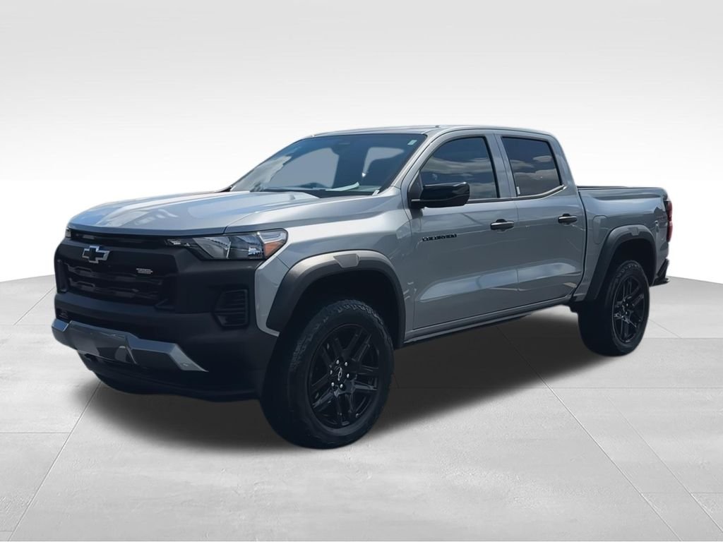 Used 2024 Gray Chevrolet Trail Boss image 4