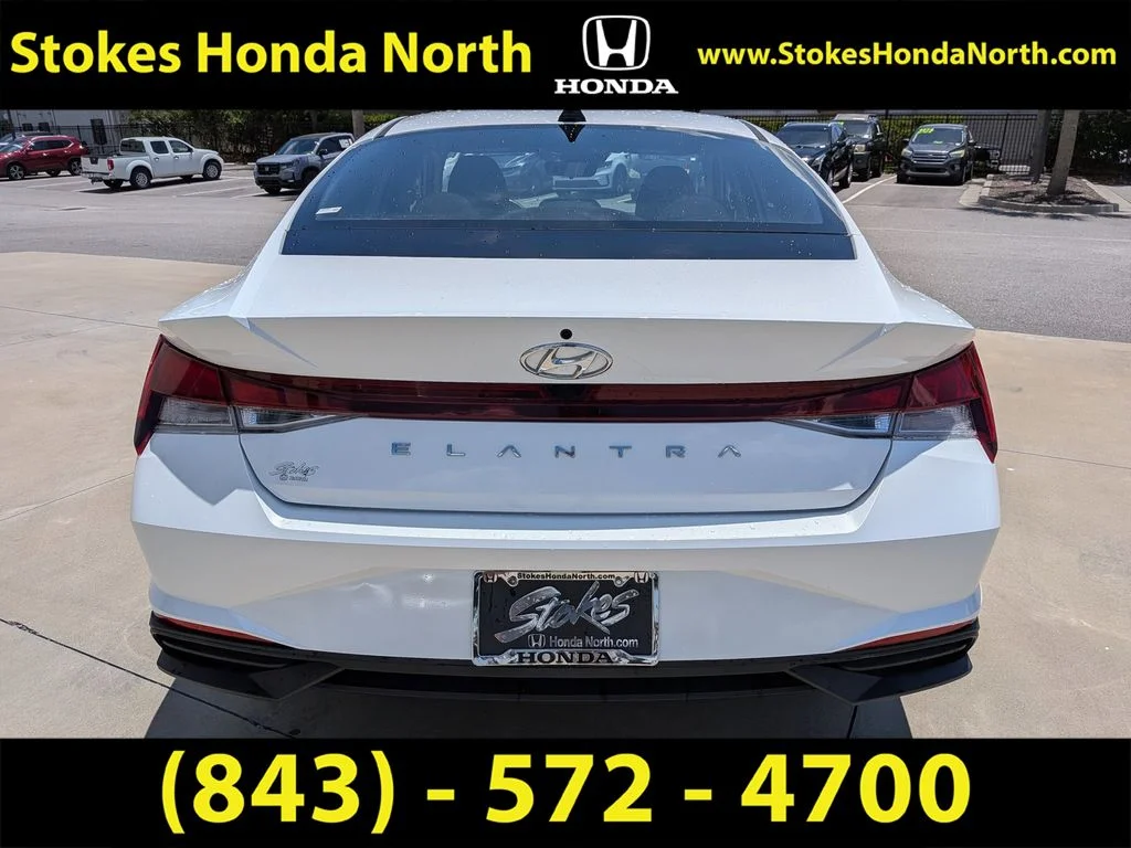 Used 2021 Gray Hyundai SEL image 8