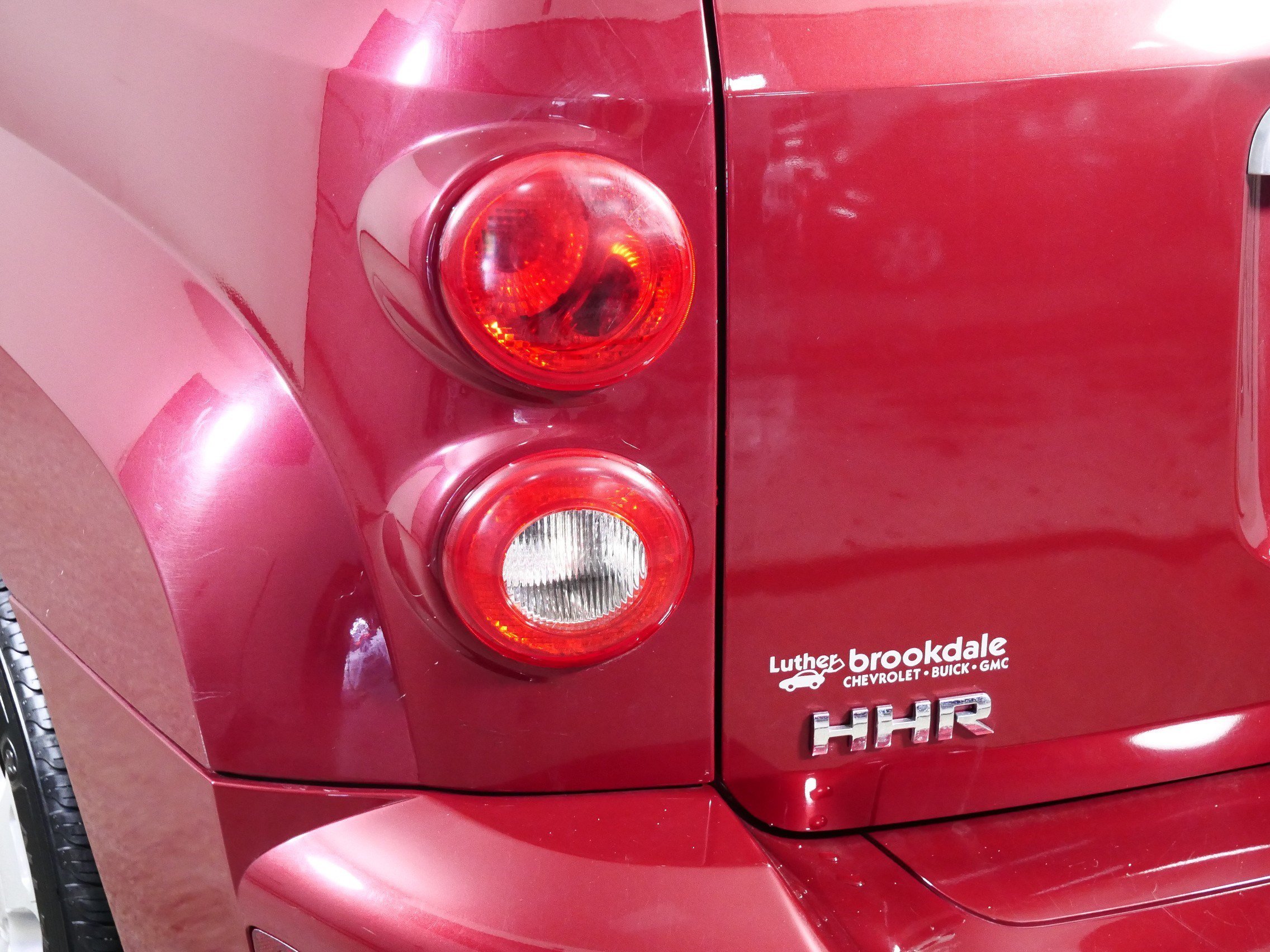 Used 2007 Sport Red Metallic Chevrolet LT image 17