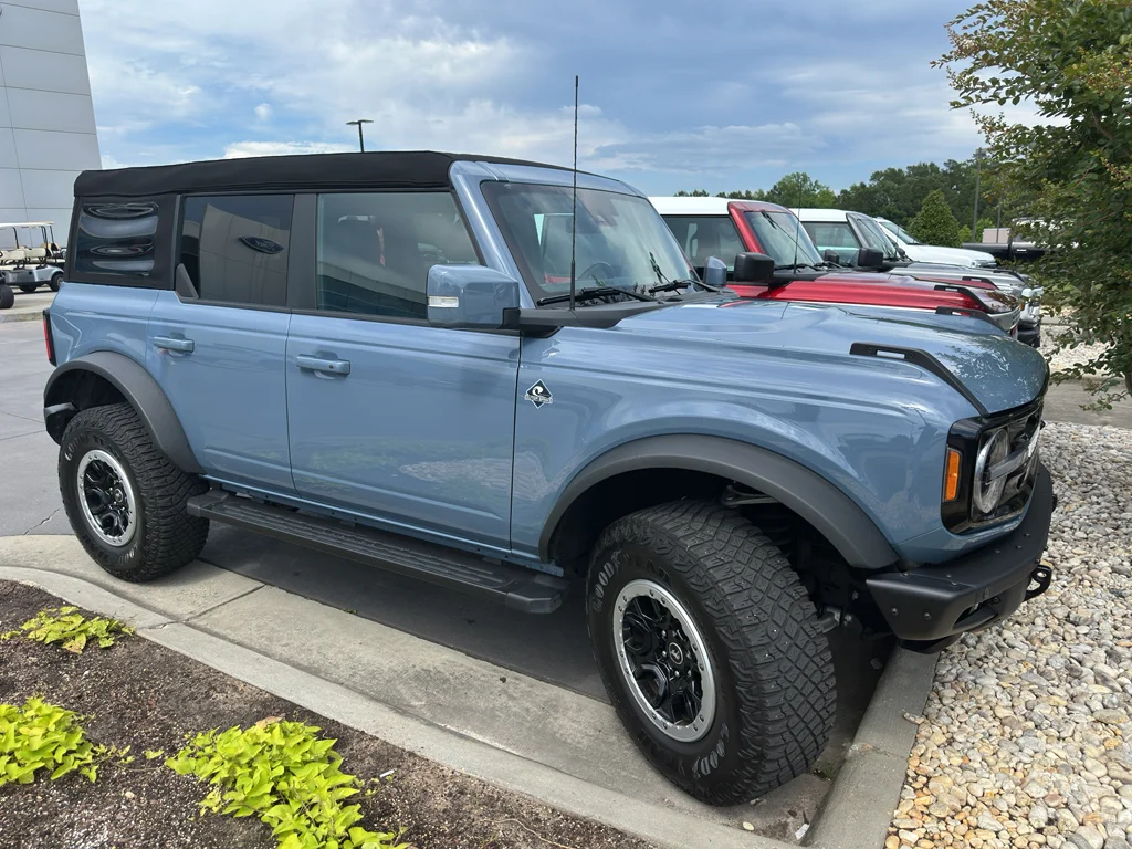 2023 Ford Bronco Outer Banks 4x4's photo