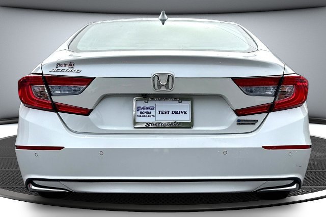 Used 2019 White Honda Touring image 6