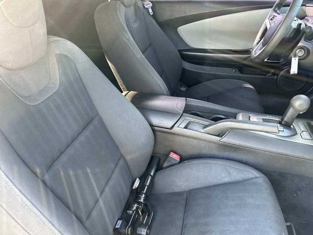Used 2015 Ashen Gray Metallic Chevrolet 2LS image 16
