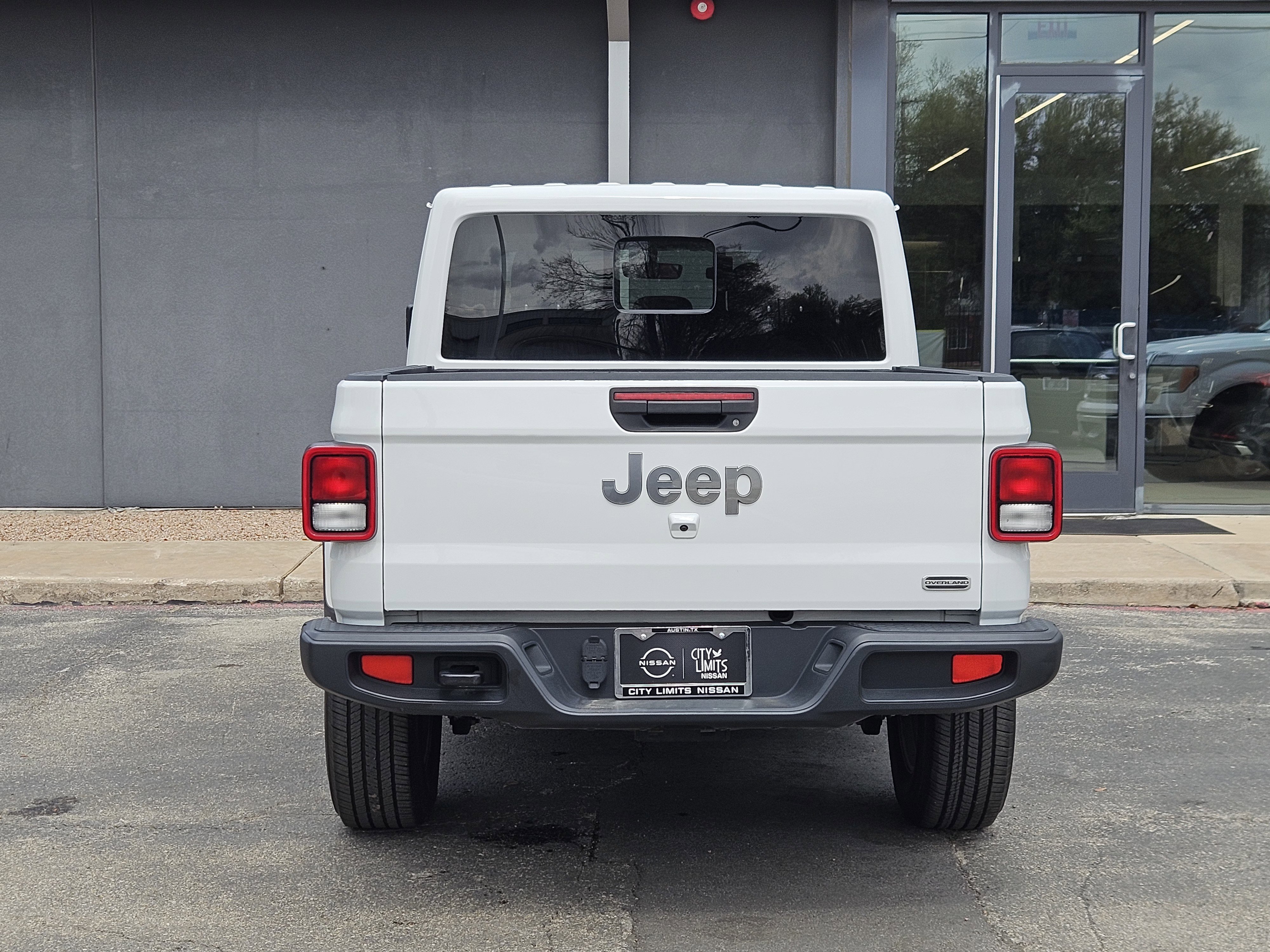 Used 2023 Bright White Clear Coat Jeep Overland image 6