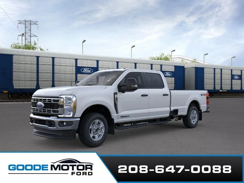 New 2026 White Ford XLT image 1