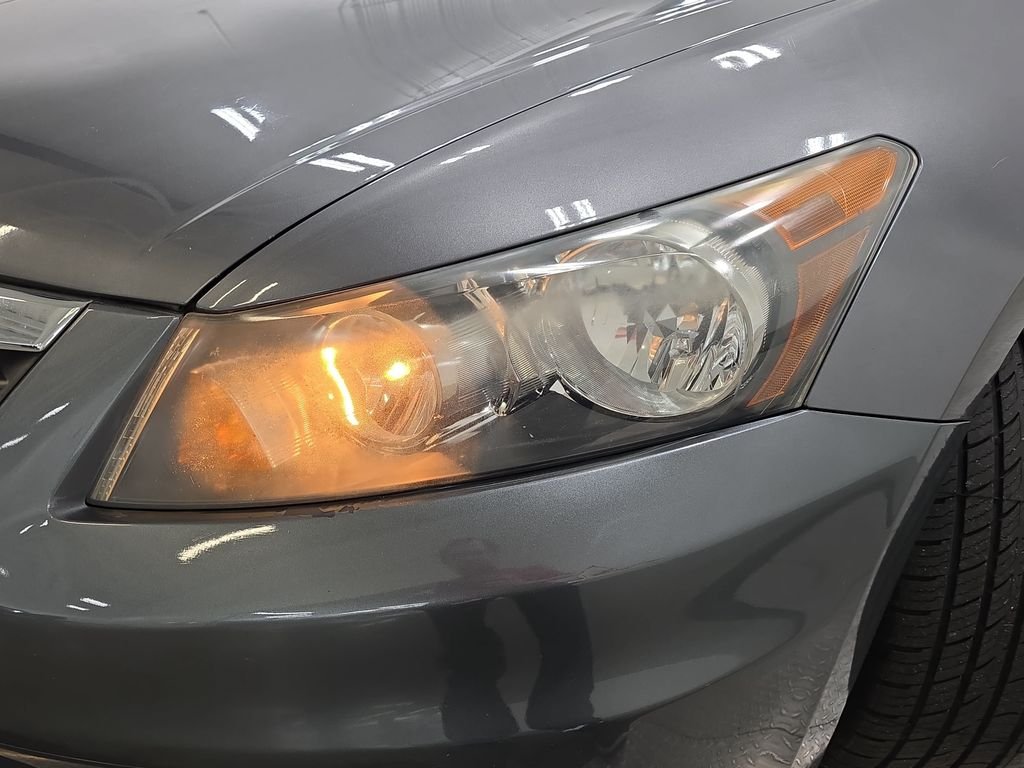Used 2012 Polished Metal Metallic Honda EX-L image 27