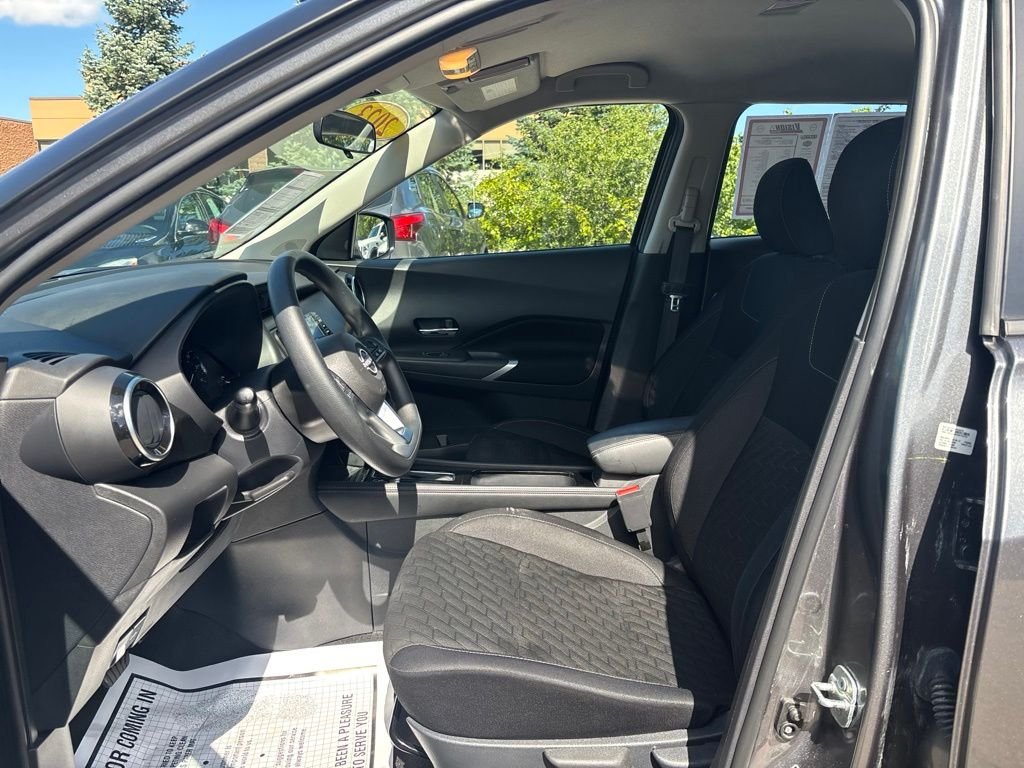 Used 2023 Gray Nissan SV image 18