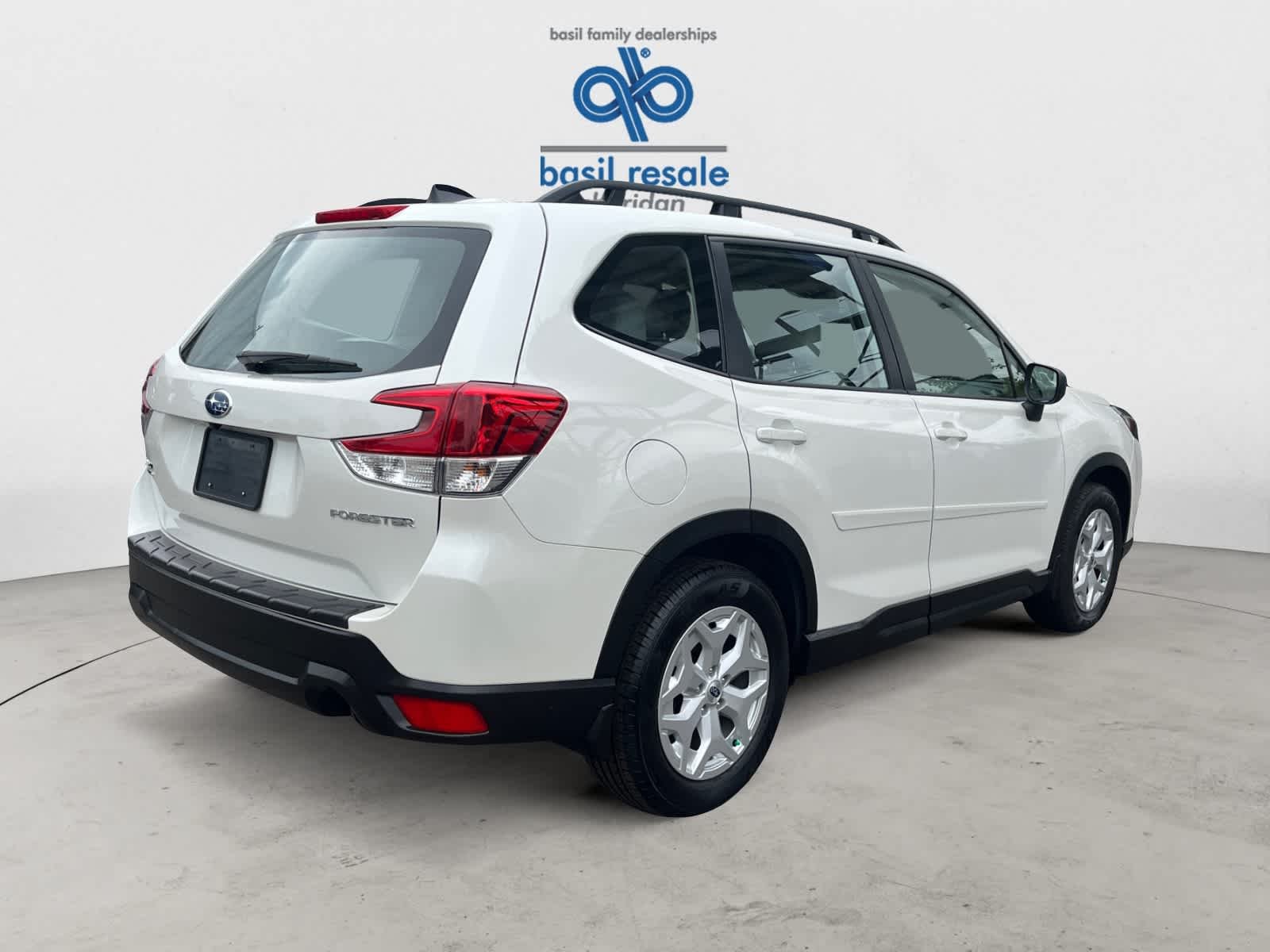 Used 2024 Crystal White Pearl Subaru  image 5