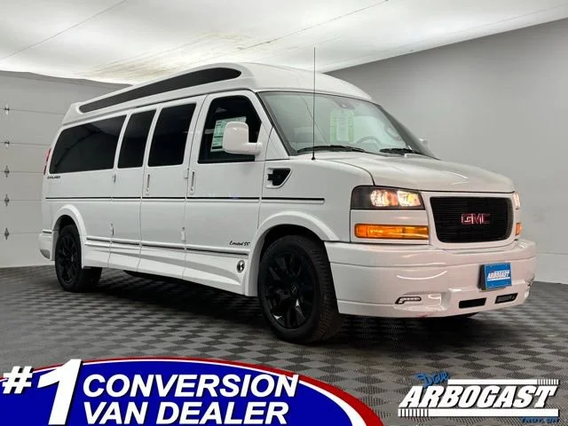 2026 GMC Savana 2500 Ext WB's photo