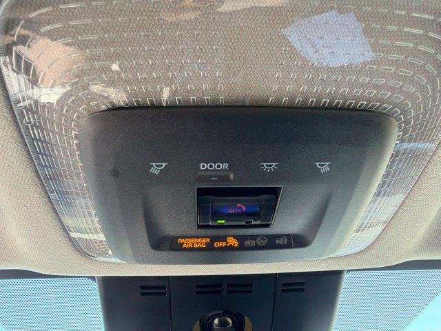 Certified Used 2027 GRAY ME. Toyota  image 23