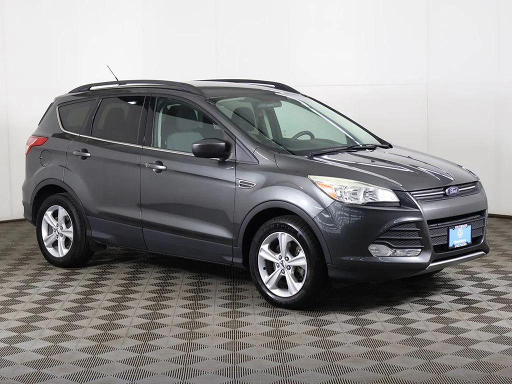 Used 2016 Ford Escape SE with VIN 1FMCU9G90GUC07643 for sale in Streetsboro, OH