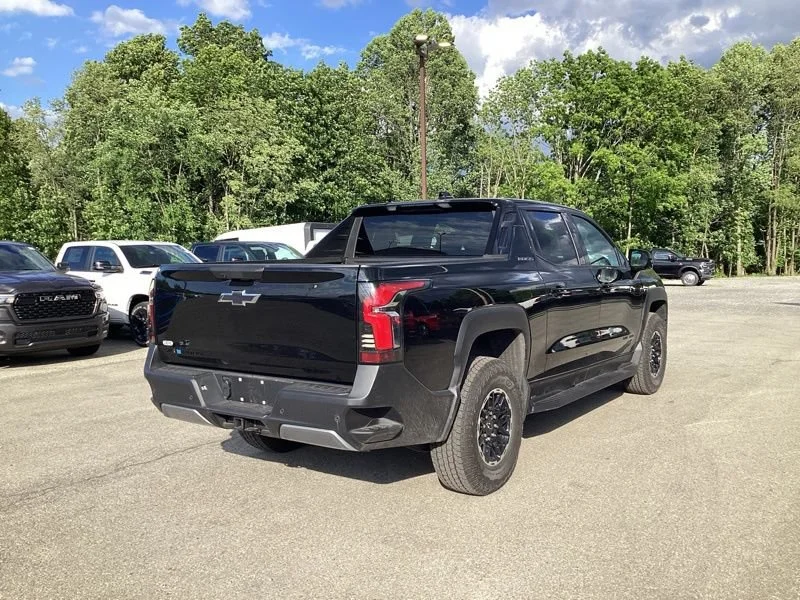 2026 Chevrolet Silverado EV Trail Boss - Photo 7