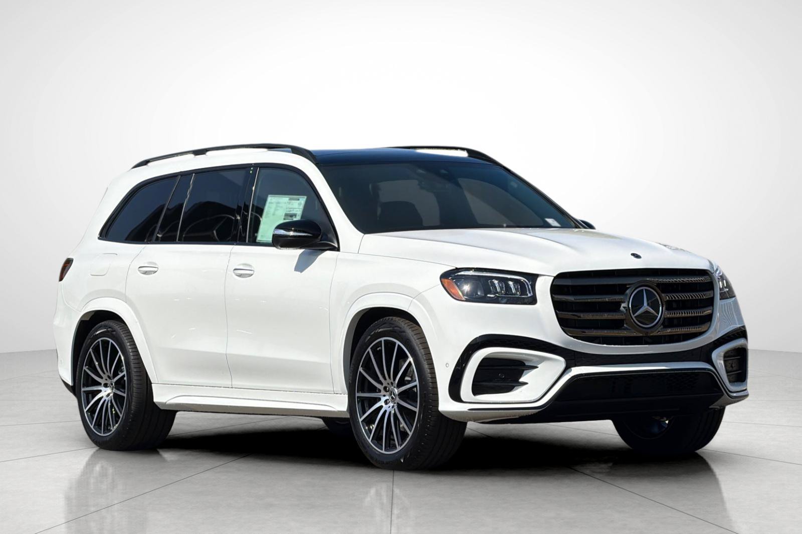 Certified Used 2026  Mercedes-Benz GLS 450 image 32
