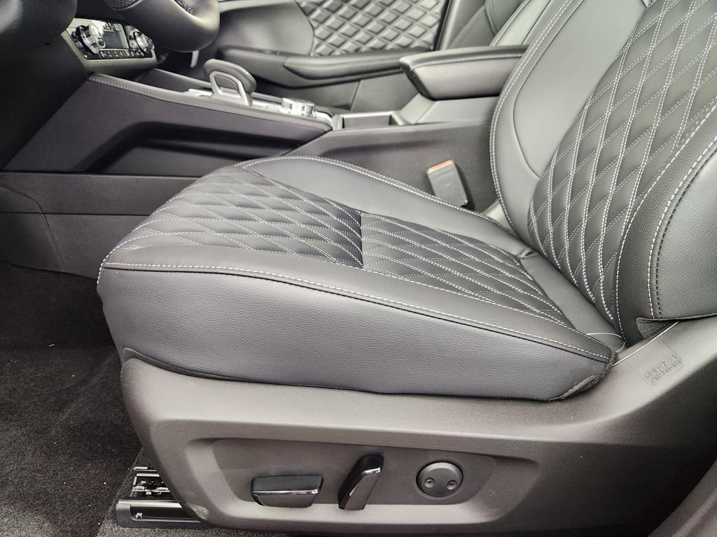 New 2026 Moonrock Gray Nissan Platinum image 20