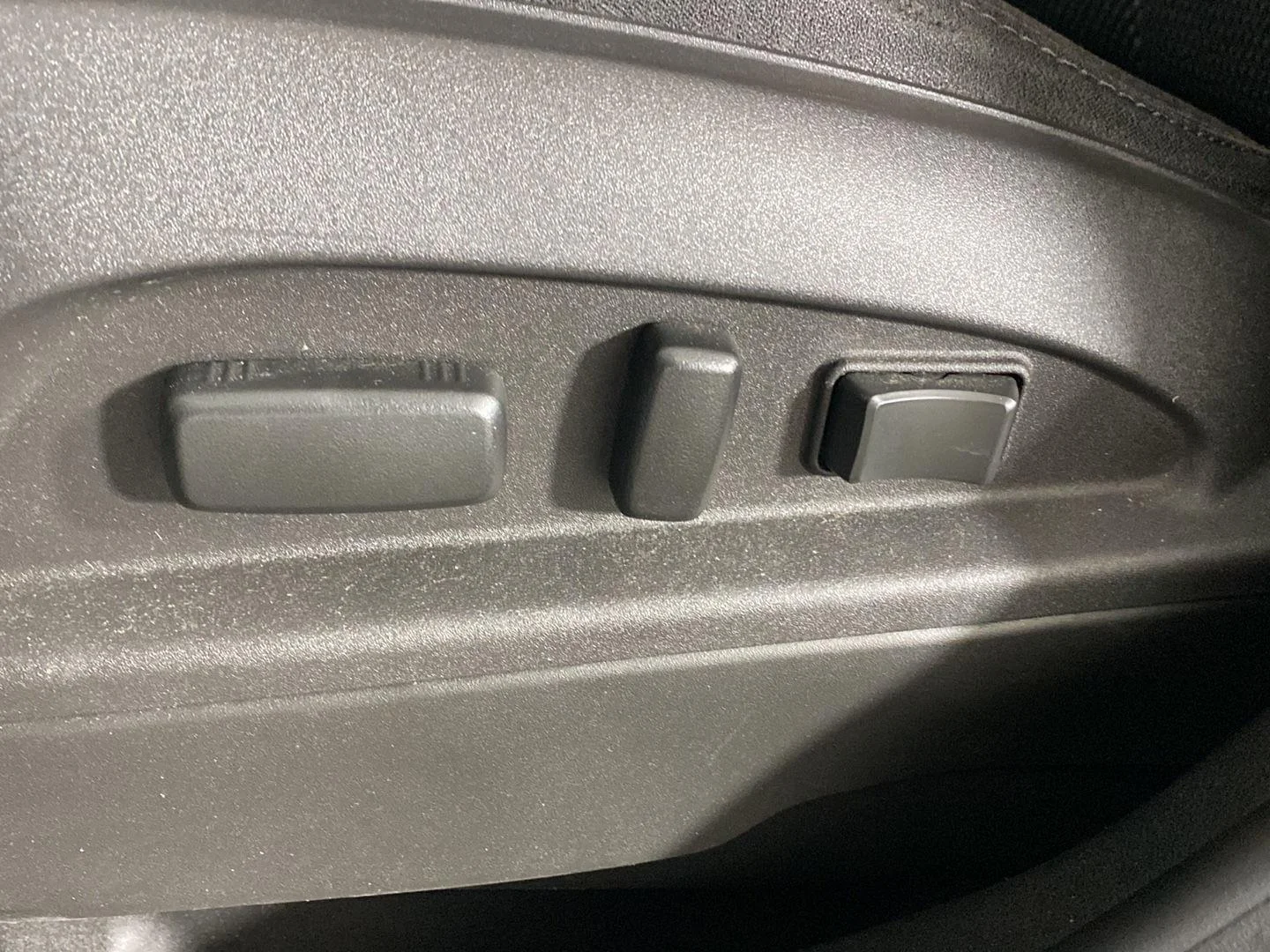 Used 2016 Patriot Blue Metallic Chevrolet LT image 14