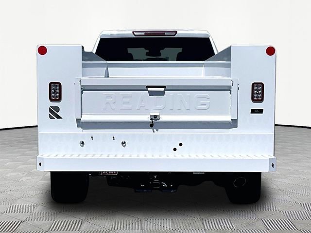 New 2026 Summit White Chevrolet WT image 5