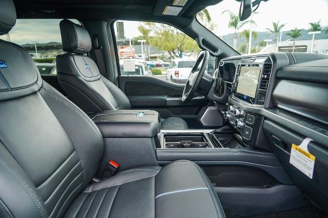2026 Ford F-350 Super Duty Platinum - Photo 45