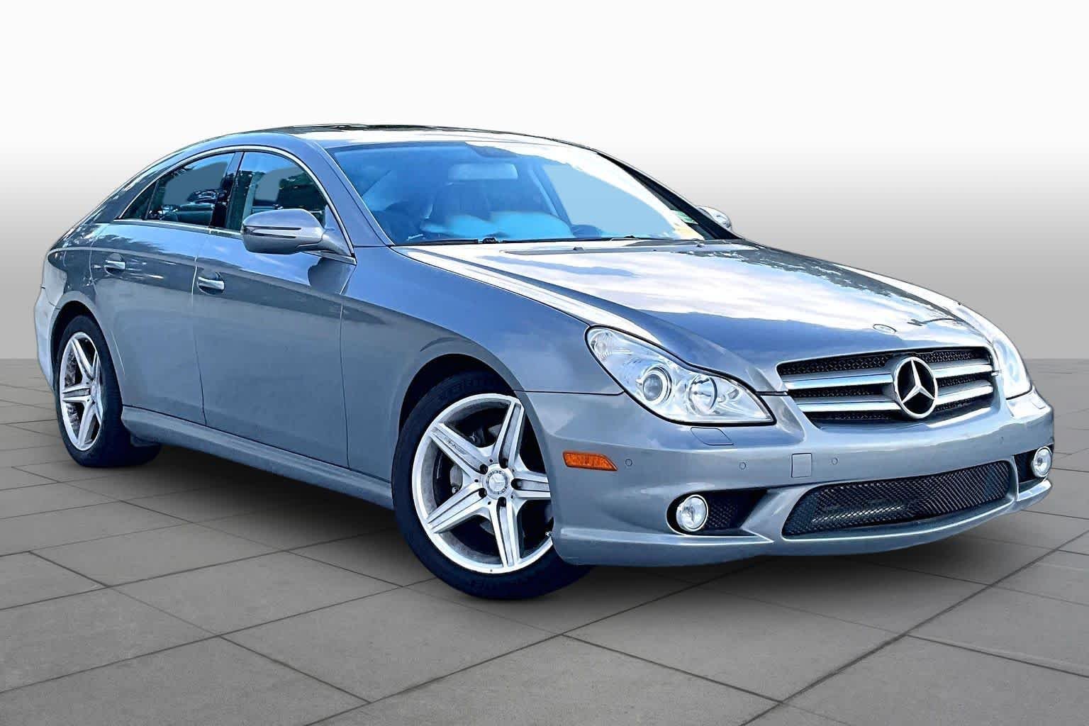 Used 2011 Flint Grey Metallic Mercedes-Benz CLS 550 image 2
