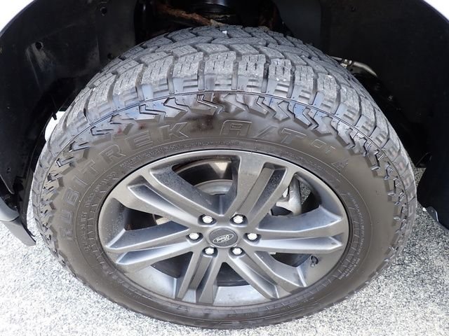 Used 2022 Silver Ford XLT image 12