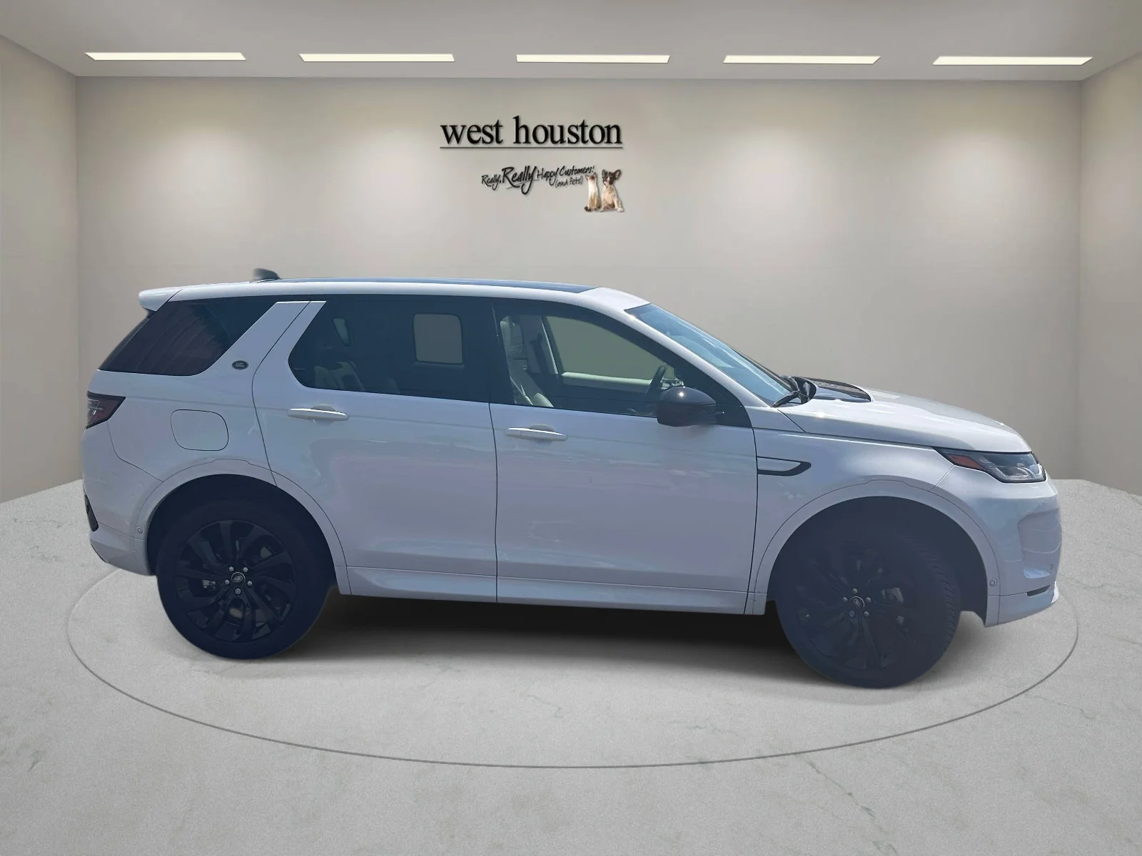 Used 2024 White Land Rover Core S image 4