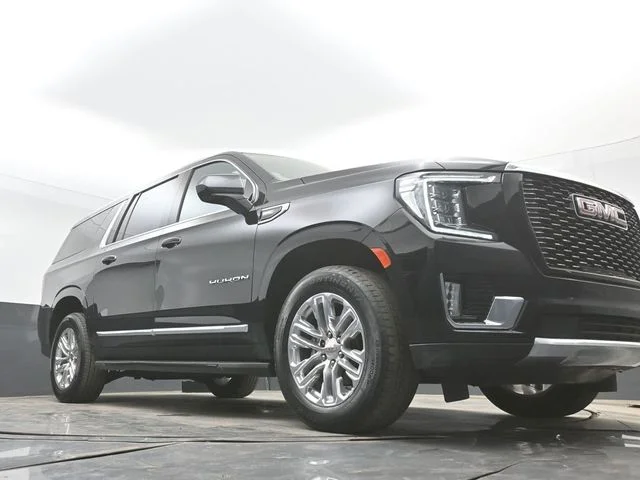 Used 2023 Black GMC SLT image 43