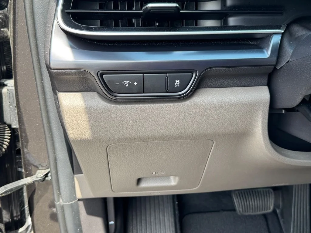 Used 2025 Gray Kia LXS image 23