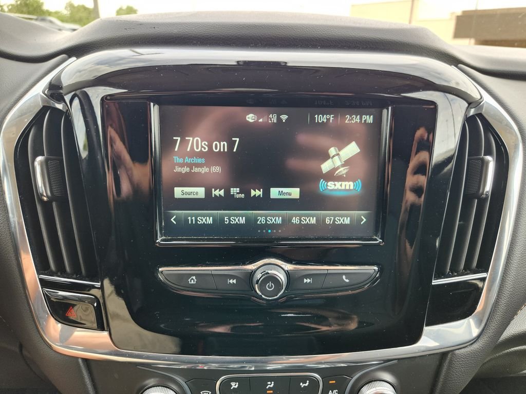 Used 2019 Silver Ice Metallic Chevrolet LT Cloth image 16
