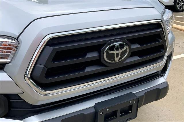 Certified Used 2022 CELESTIAL SILVER Toyota  image 31