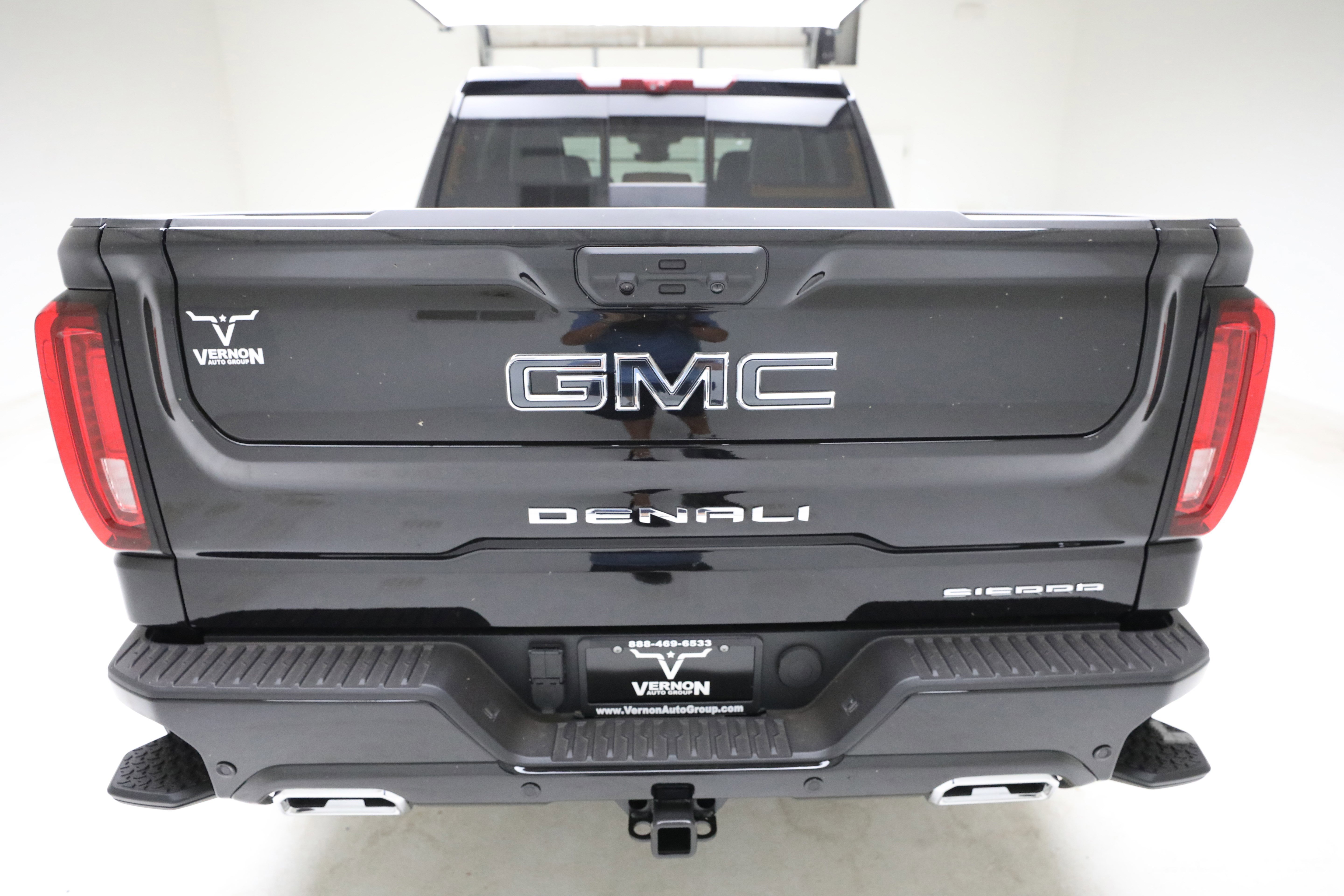 New 2026 Onyx Black GMC N image 4