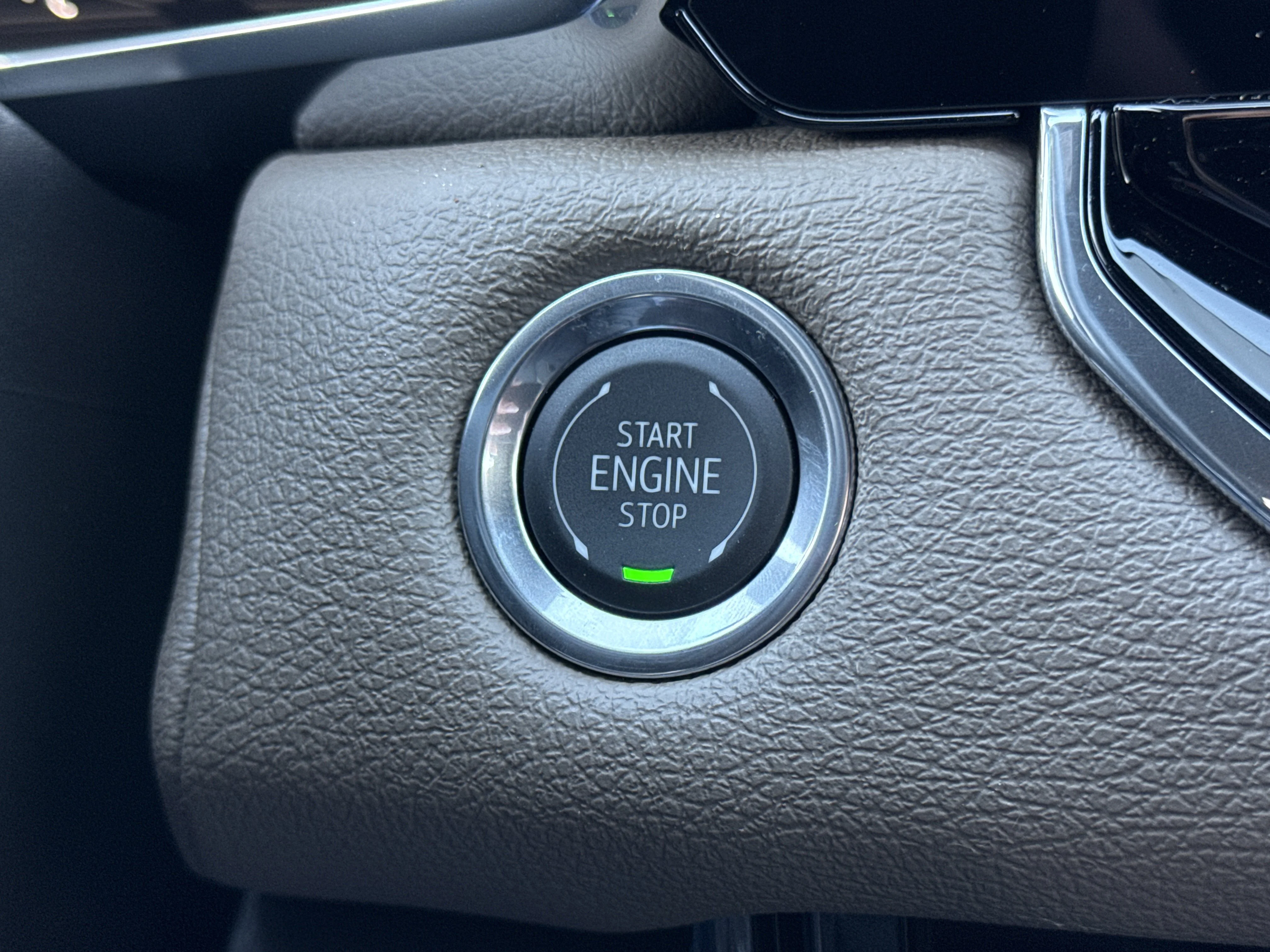New 2026 Summit White GMC 4WD Denali image 25