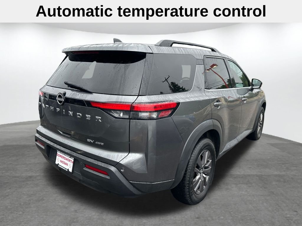 Used 2022 Gray Nissan SV image 6
