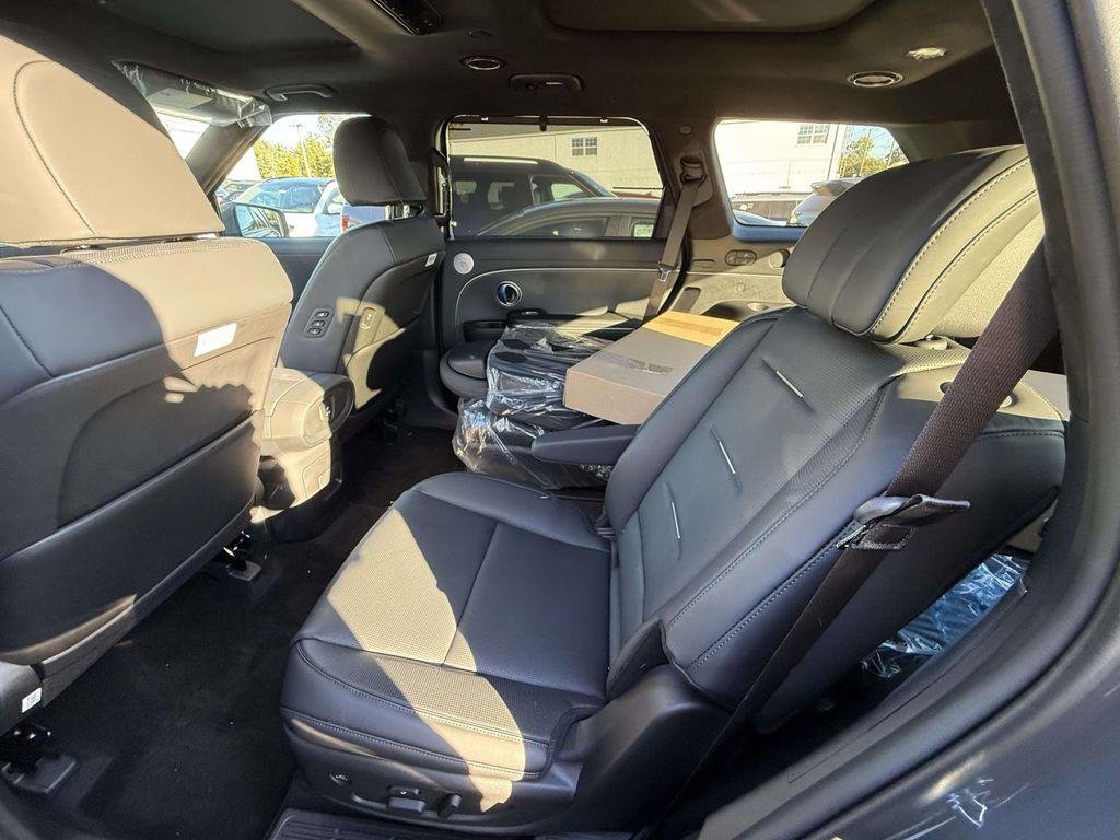 New 2026 Ecotronic Gray Pearl Hyundai Calligraphy AWD image 15