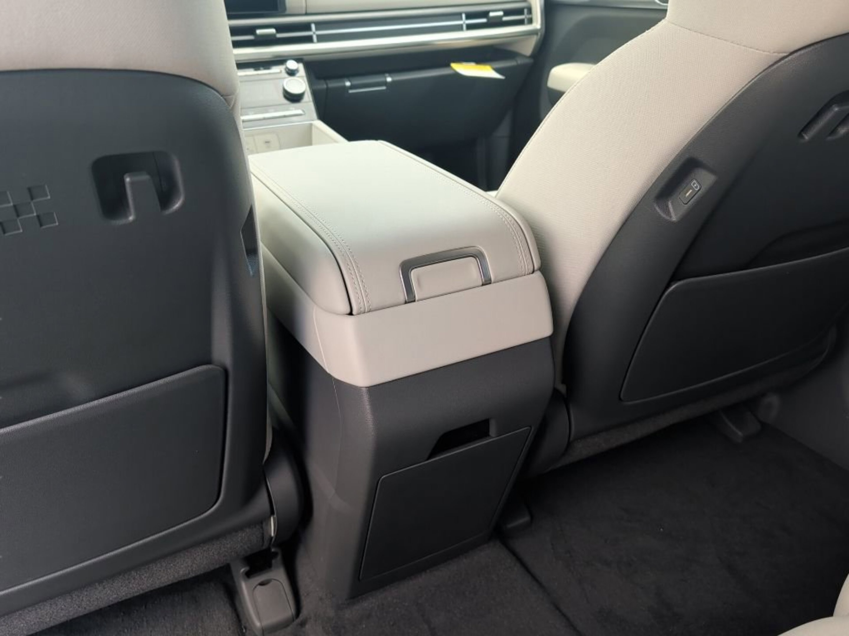 New 2026 Serenity White Hyundai SE image 35